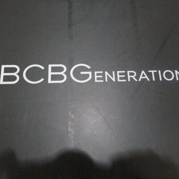 BCBG BCBGeneration Ginger Sequined Ankle Cuff Back Zip T-Strap Sandal Size 6.5 - Picture 11 of 11